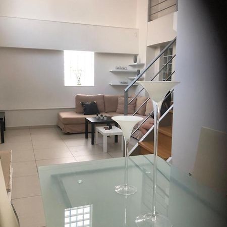 Maisonette Lux Modern Next To Metro Kerameikos 3 Rooms Athens Exterior photo